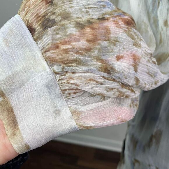 Elie Tahari Women’s Silk Semi Sheer Button Up Blouse Size XS - Picture 4 of 12